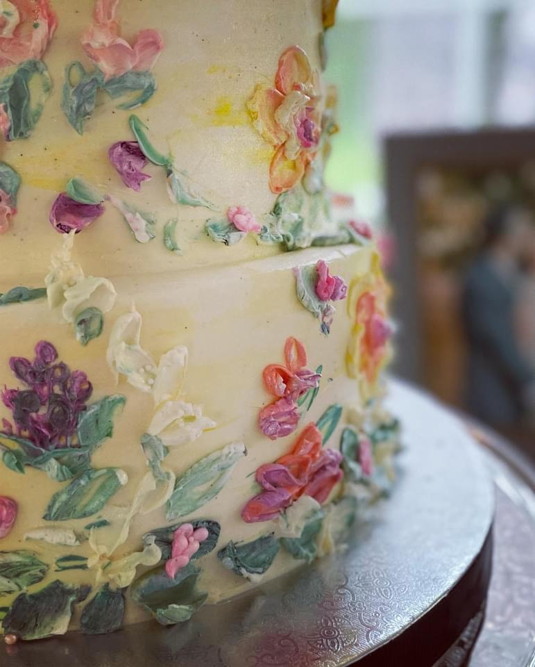 Artistic Wedding Cakes Inspired by Flowers | Wisconsin Bride